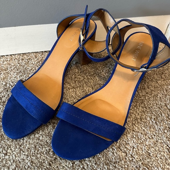 Nine West - Blue Heels With Elegant Suede Design (Size 8.5) - Picture 1 of 13